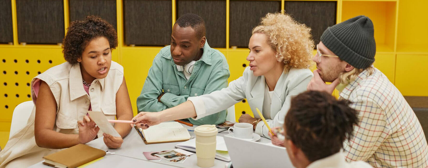 B2B and Consumer Research Banner